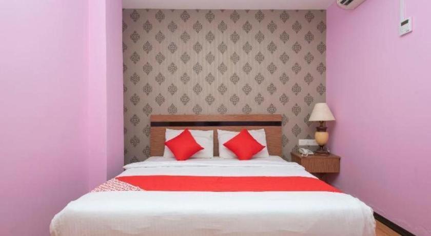 Hotel Aromas Kulai Exterior foto